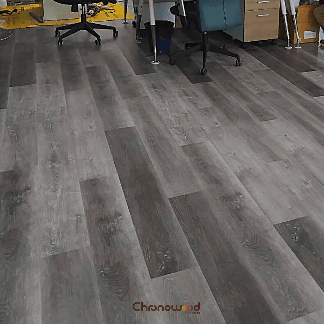 SA140 SMOKE GREY WOOD Preview 2